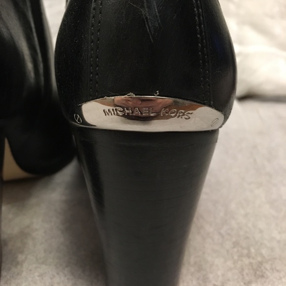 Michael Kors Black Ankle Boot - Women Size 11 - Picture 3 of 3